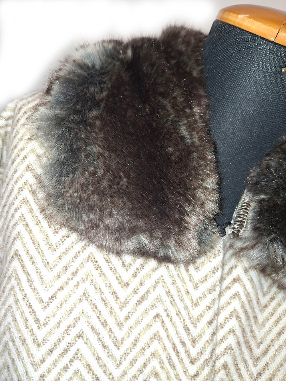 acaponcho la qualite france garantie avec des fourrures imitation parfaite