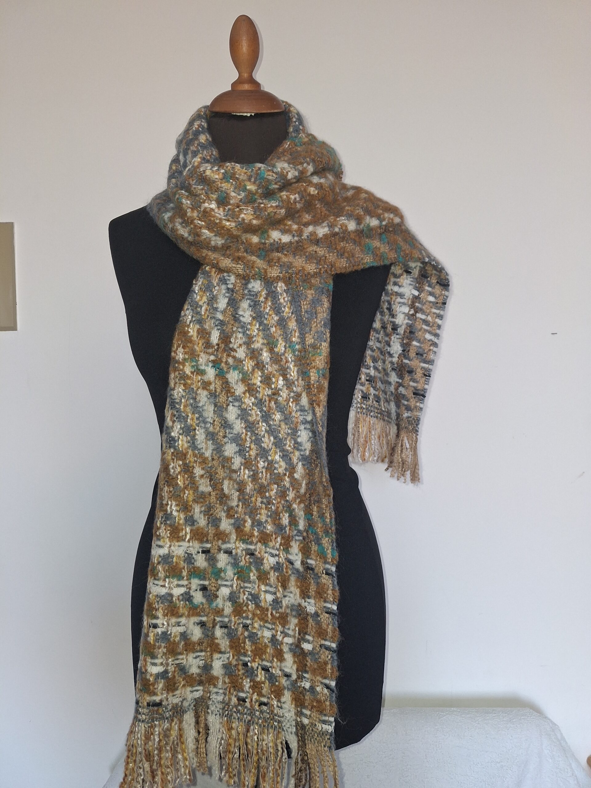 Écharpe douce tissage original - Chaleur pour l'hiver - Femme