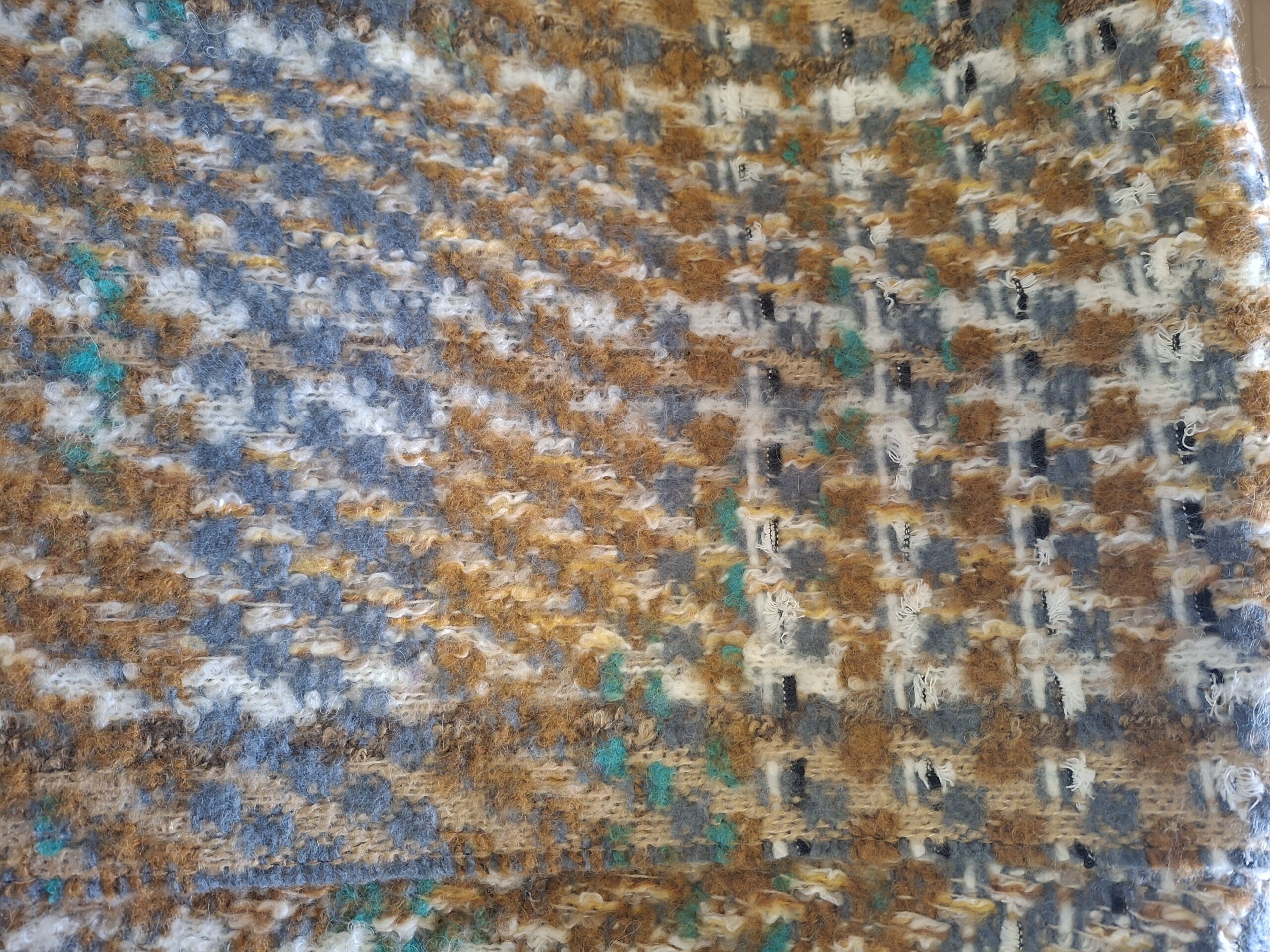 Écharpe douce tissage original - Chaleur pour l'hiver - Femme – Image 4