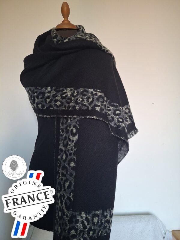 Étole noire Tissée en France Motifs léopard – Elégante et tendance