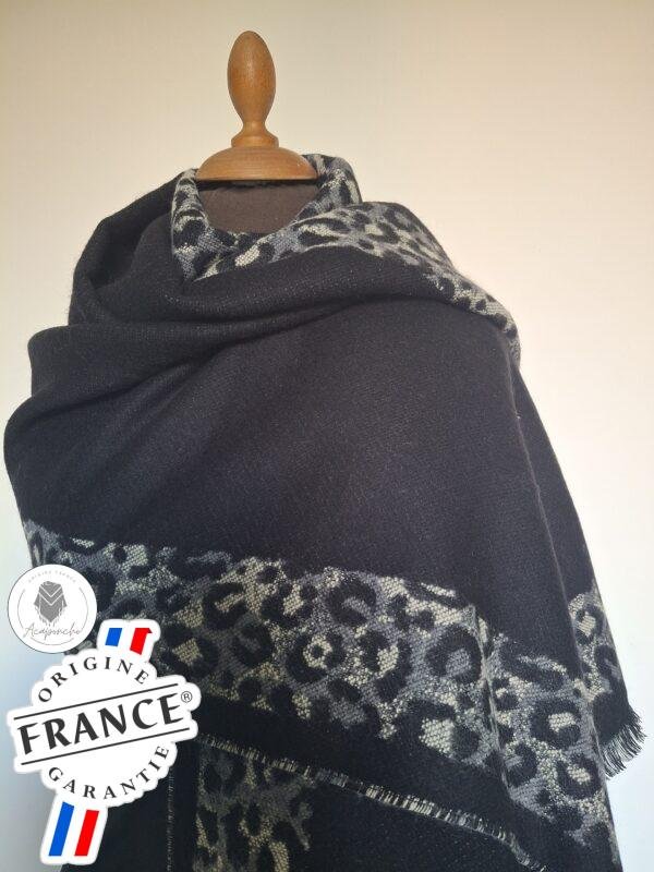 Étole noire Tissée en France Motifs léopard – Elégante et tendance – Image 2